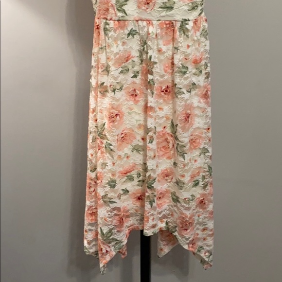 Floral dress - Picture 3 of 4